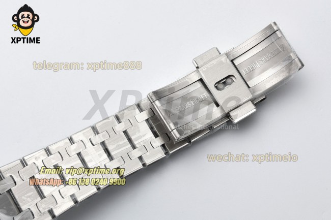 Royal Oak Ladies 67650 33mm ZF White/Stick on SS/SS Bracelet Swiss Quartz Royal Oak Ladies 67650 33mm ZF White/Stick on SS/SS Bracelet Swiss Quartz