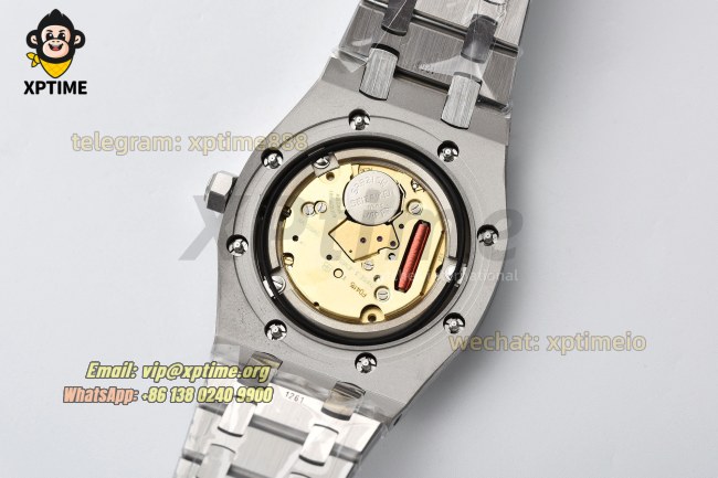 Royal Oak Ladies 67650 33mm ZF White/Stick on SS/SS Bracelet Swiss Quartz Royal Oak Ladies 67650 33mm ZF White/Stick on SS/SS Bracelet Swiss Quartz