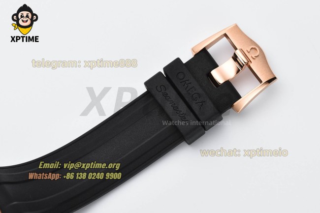Seamaster 300M 42mm VSF Black/Dot on RG/RU Strap A8801 Seamaster 300M 42mm VSF Black/Dot on RG/RU Strap A8801