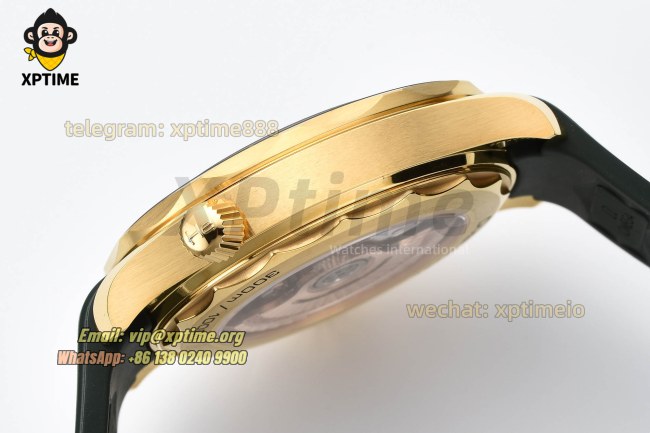 Seamaster 300M 42mm VSF Black/Dot on YG/RU Strap A8801 Seamaster 300M 42mm VSF Black/Dot on YG/RU Strap A8801