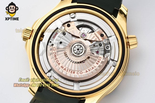 Seamaster 300M 42mm VSF Black/Dot on YG/RU Strap A8801 Seamaster 300M 42mm VSF Black/Dot on YG/RU Strap A8801