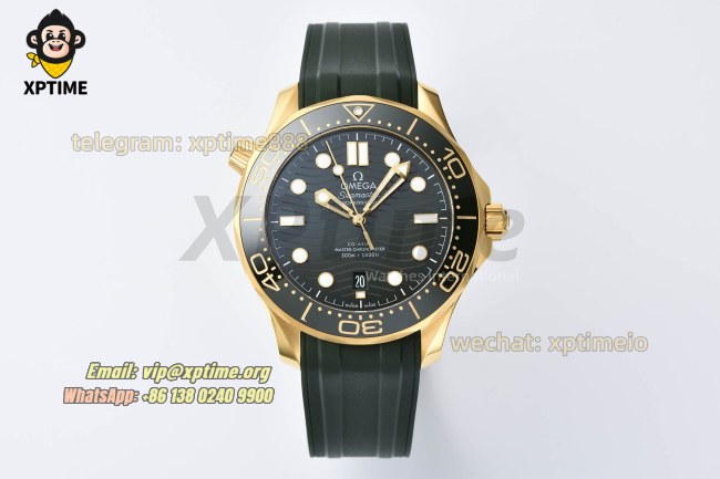 Seamaster 300M 42mm VSF Black/Dot on YG/RU Strap A8801 Seamaster 300M 42mm VSF Black/Dot on YG/RU Strap A8801