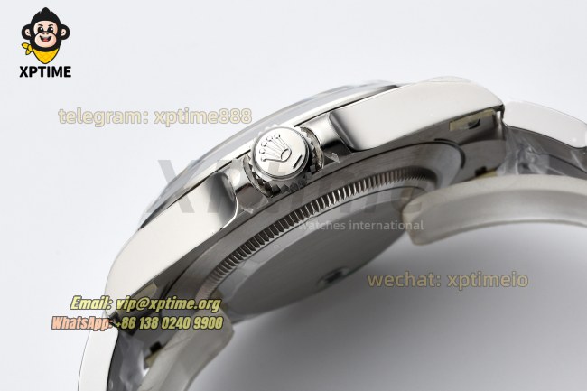 Airking 126900 40mm VSF Black/Numeral on SS Bracelet VS3230 Super Clone Airking 126900 40mm VSF Black/Numeral on SS Bracelet VS3230 Super Clone