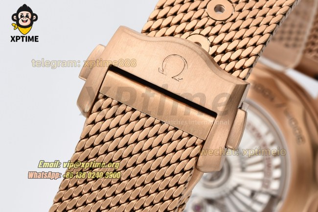 Seamaster 300m 2025 42mm VSF Black/Dot on RG/RG Bracelet A8806 Seamaster 300m 2025 42mm VSF Black/Dot on RG/RG Bracelet A8806