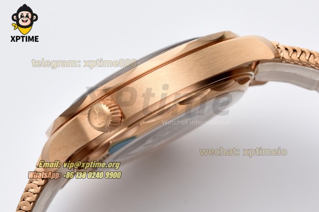 Seamaster 300m 2025 42mm VSF Black/Dot on RG/RG Bracelet A8806 Seamaster 300m 2025 42mm VSF Black/Dot on RG/RG Bracelet A8806