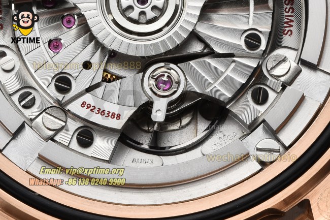 Seamaster 300m 2025 42mm VSF Black/Dot on RG/RG Bracelet A8806 Seamaster 300m 2025 42mm VSF Black/Dot on RG/RG Bracelet A8806