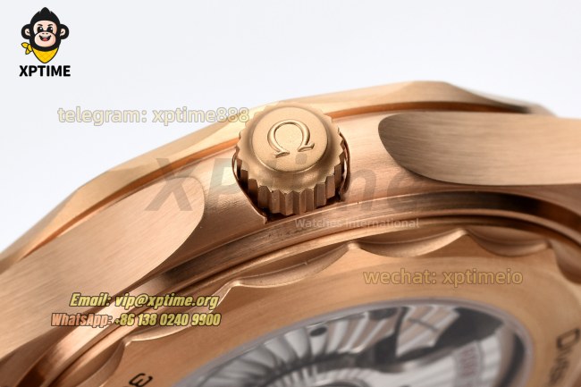 Seamaster 300m 2025 42mm VSF Black/Dot on RG/RG Bracelet A8806 Seamaster 300m 2025 42mm VSF Black/Dot on RG/RG Bracelet A8806