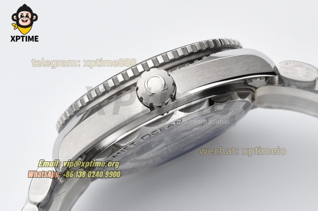 Planet Ocean 600M 43.5mm VSF Blue/Sticks & Numerals on SS/SS Bracelet A8900 Planet Ocean 600M 43.5mm VSF Blue/Sticks & Numerals on SS/SS Bracelet A8900