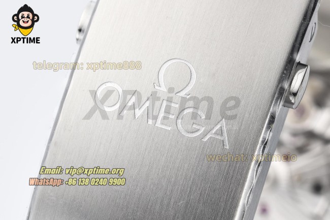 Planet Ocean 600M 43.5mm VSF Blue/Sticks & Numerals on SS/SS Bracelet A8900 Planet Ocean 600M 43.5mm VSF Blue/Sticks & Numerals on SS/SS Bracelet A8900