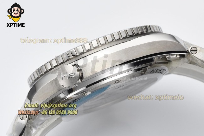 Planet Ocean 600M 43.5mm VSF Black/Stick Numerals on SS/SS Bracelet A8605 Planet Ocean 600M 43.5mm VSF Black/Stick Numerals on SS/SS Bracelet A8605