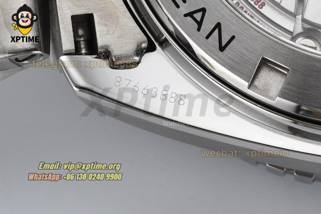 Planet Ocean GMT 43.5mm VSF Blue/Sticks & Numerals on SS/SS Bracelet A8605 Planet Ocean GMT 43.5mm VSF Blue/Sticks & Numerals on SS/SS Bracelet A8605