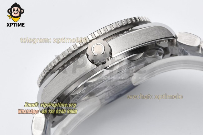 Planet Ocean GMT 43.5mm VSF Black/Stick Numeral on SS/SS Bracelet A8906 Planet Ocean GMT 43.5mm VSF Black/Stick Numeral on SS/SS Bracelet A8906