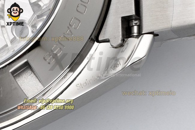 Aqua Terra 150M 41mm VSF Silver/Stick on SS/SS Bracelet A8500 Aqua Terra 150M 41mm VSF Silver/Stick on SS/SS Bracelet A8500