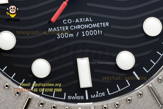 Seamaster 300M 42mm VSF Black/Dot on SS/SS Bracelet A8806 Seamaster 300M 42mm VSF Black/Dot on SS/SS Bracelet A8806