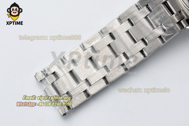 Seamaster 300M 42mm VSF Blue/Dot on SS/SS Bracelet A8800 Seamaster 300M 42mm VSF Blue/Dot on SS/SS Bracelet A8800