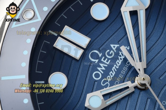 Seamaster 300M 42mm VSF Blue/Dot on SS/SS Bracelet A8800 Seamaster 300M 42mm VSF Blue/Dot on SS/SS Bracelet A8800