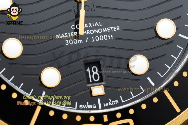 Seamaster 300M 42mm VSF Black/Dot on YG/SS Bracelet A8800 Seamaster 300M 42mm VSF Black/Dot on YG/SS Bracelet A8800