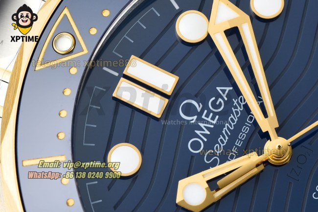 Seamaster 300M 42mm VSF Blue/Dot on YG/SS Bracelet A8800 Seamaster 300M 42mm VSF Blue/Dot on YG/SS Bracelet A8800