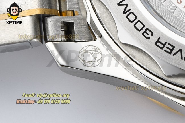 Seamaster 300M 42mm VSF Black/Dot on YG/SS Bracelet A8800 Seamaster 300M 42mm VSF Black/Dot on YG/SS Bracelet A8800
