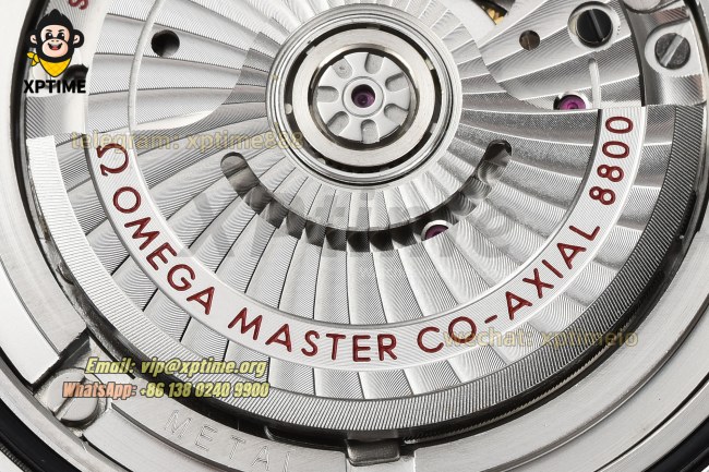 Seamaster 300M 42mm VSF Black/Dot on RG/SS Bracelet A8800 Seamaster 300M 42mm VSF Black/Dot on RG/SS Bracelet A8800