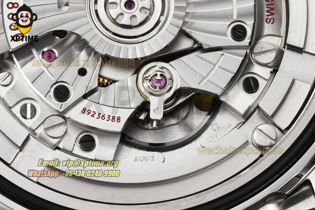 Seamaster 300M 42mm VSF White/Dot on SS/SS Bracelet A8800 Seamaster 300M 42mm VSF White/Dot on SS/SS Bracelet A8800