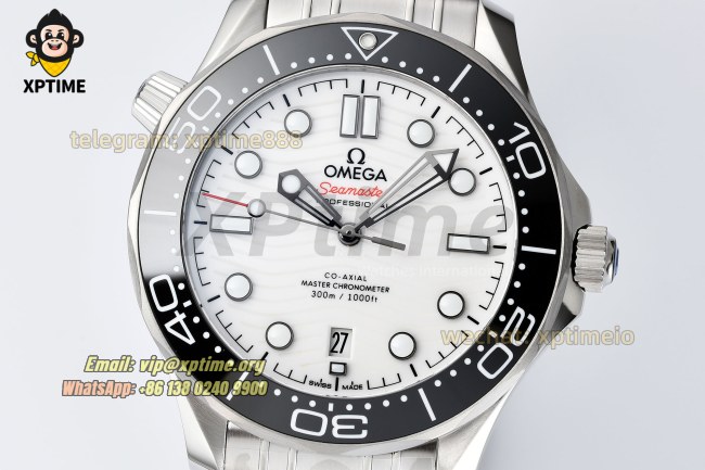 Seamaster 300M 42mm VSF White/Dot on SS/SS Bracelet A8800 Seamaster 300M 42mm VSF White/Dot on SS/SS Bracelet A8800