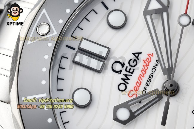 Seamaster 300M 42mm VSF White/Dot on SS/SS Bracelet A8800 Seamaster 300M 42mm VSF White/Dot on SS/SS Bracelet A8800
