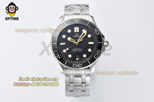 Seamaster 300M James Bond 007 42mm VSF Black/Dot on SS/SS Bracelet A8800 Seamaster 300M James Bond 007 42mm VSF Black/Dot on SS/SS Bracelet A8800