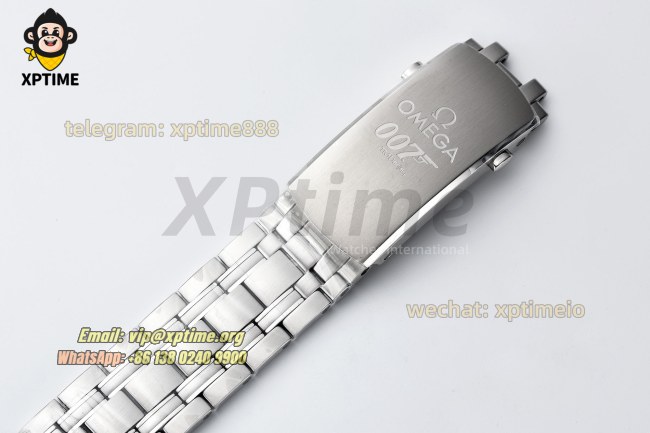 Seamaster 300M James Bond 007 42mm VSF Black/Dot on SS/SS Bracelet A8800 Seamaster 300M James Bond 007 42mm VSF Black/Dot on SS/SS Bracelet A8800