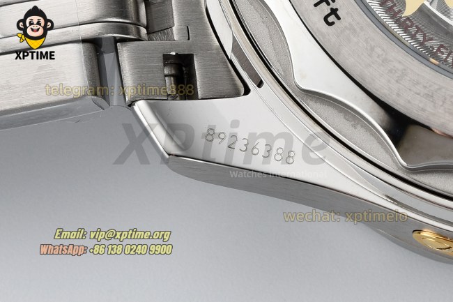 Seamaster 300M James Bond 007 42mm VSF Black/Dot on SS/SS Bracelet A8800 Seamaster 300M James Bond 007 42mm VSF Black/Dot on SS/SS Bracelet A8800