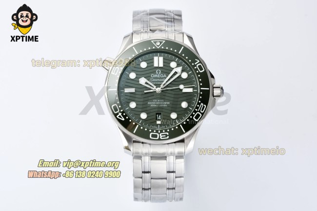 Seamaster 300M 42mm VSF Green/Dot on SS/SS Bracelet A8800 Seamaster 300M 42mm VSF Green/Dot on SS/SS Bracelet A8800