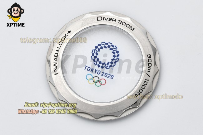 Seamaster 300M 42mm VSF White/Dot on Jub SS/SS Bracelet A8800 Seamaster 300M 42mm VSF White/Dot on Jub SS/SS Bracelet A8800