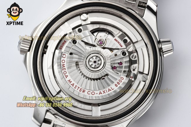 Seamaster 300M 42mm VSF Green/Dot on SS/SS Bracelet A8800 Seamaster 300M 42mm VSF Green/Dot on SS/SS Bracelet A8800