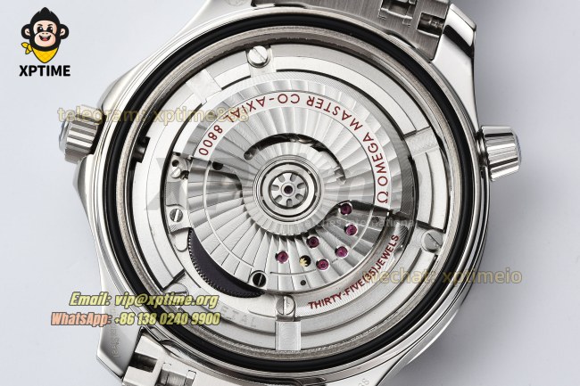 Seamaster 300M 42mm VSF Green/Dot on SS/SS Bracelet A8800 Seamaster 300M 42mm VSF Green/Dot on SS/SS Bracelet A8800