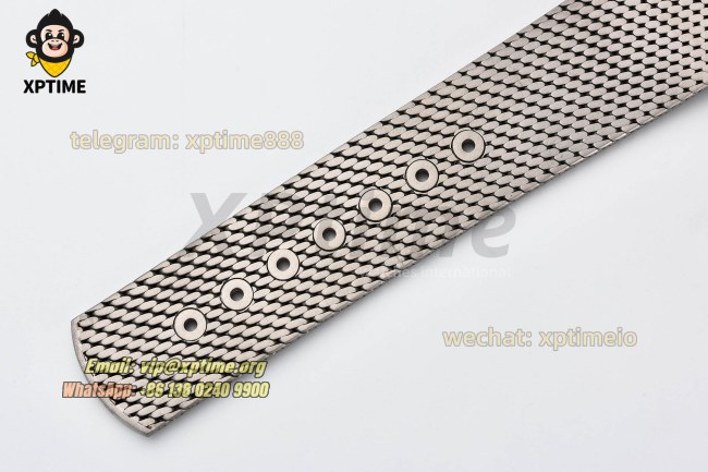 Seamaster 300M No Time To Die 007 42mm VSF Black/Dot on Titanium Bracelet V5 A8806 Seamaster 300M No Time To Die 007 42mm VSF Black/Dot on Titanium Bracelet V5 A8806
