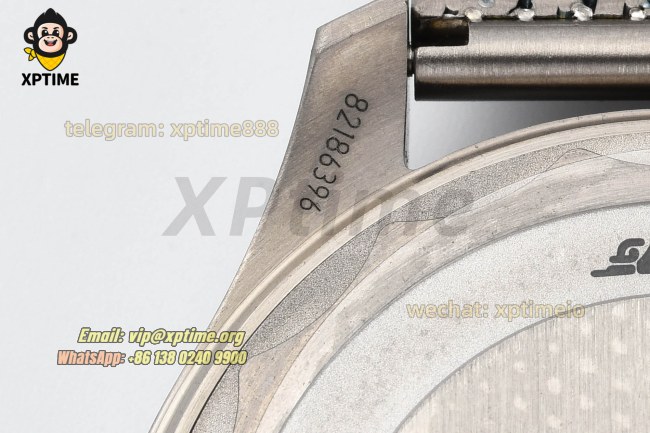 Seamaster 300M No Time To Die 007 42mm VSF Black/Dot on Titanium Bracelet V5 A8806 Seamaster 300M No Time To Die 007 42mm VSF Black/Dot on Titanium Bracelet V5 A8806