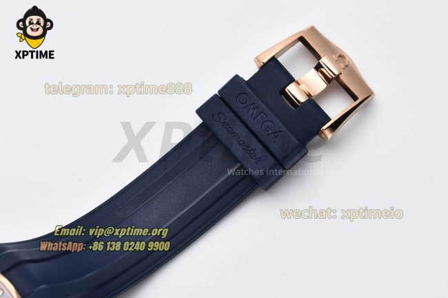 Seamaster 300M 42mm VSF Blue/Dot on RG/RU Strap A8801 Seamaster 300M 42mm VSF Blue/Dot on RG/RU Strap A8801