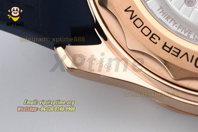 Seamaster 300M 42mm VSF Blue/Dot on RG/RU Strap A8801 Seamaster 300M 42mm VSF Blue/Dot on RG/RU Strap A8801