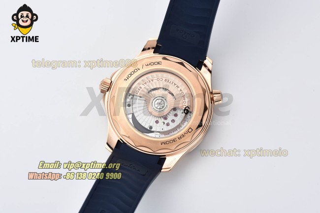 Seamaster 300M 42mm VSF Blue/Dot on RG/RU Strap A8801 Seamaster 300M 42mm VSF Blue/Dot on RG/RU Strap A8801