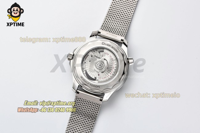 Seamaster 300M 2024 42mm VSF Silver/Dot on SS/SS Bracelet A8806 Seamaster 300M 2024 42mm VSF Silver/Dot on SS/SS Bracelet A8806
