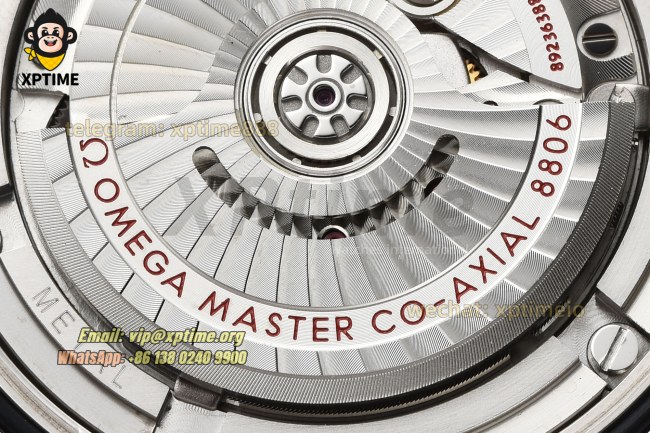 Seamaster 300M 2024 42mm VSF Silver/Dot on SS/SS Bracelet A8806 Seamaster 300M 2024 42mm VSF Silver/Dot on SS/SS Bracelet A8806