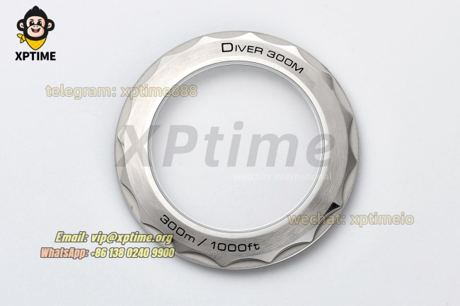 Seamaster 300M 2024 42mm VSF Silver/Dot on SS/SS Bracelet A8806 Seamaster 300M 2024 42mm VSF Silver/Dot on SS/SS Bracelet A8806