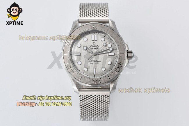 Seamaster 300M 2024 42mm VSF Silver/Dot on SS/SS Bracelet A8806 Seamaster 300M 2024 42mm VSF Silver/Dot on SS/SS Bracelet A8806
