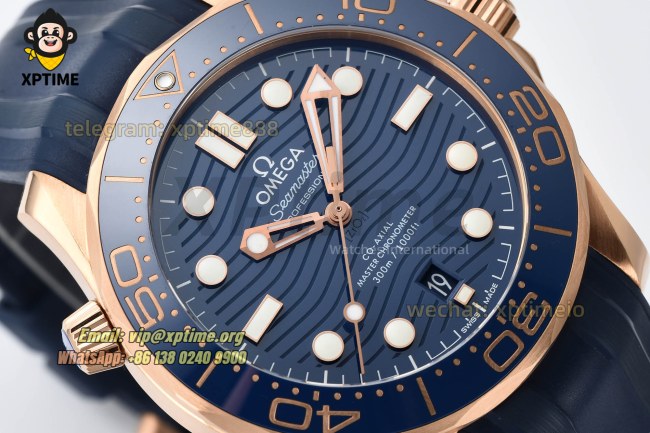 Seamaster 300M 42mm VSF Blue/Dot on RG/RU Strap A8801 Seamaster 300M 42mm VSF Blue/Dot on RG/RU Strap A8801