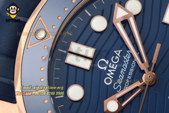 Seamaster 300M 42mm VSF Blue/Dot on RG/RU Strap A8801 Seamaster 300M 42mm VSF Blue/Dot on RG/RU Strap A8801