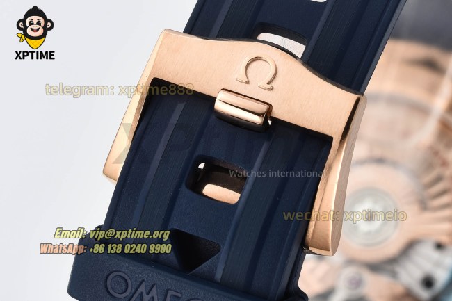 Seamaster 300M 42mm VSF Blue/Dot on RG/RU Strap A8801 Seamaster 300M 42mm VSF Blue/Dot on RG/RU Strap A8801