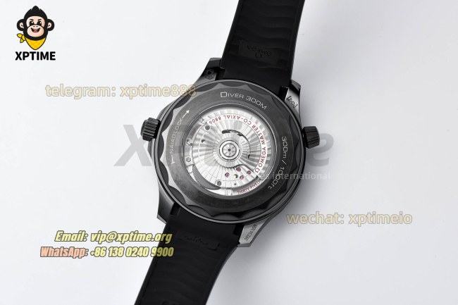 Seamaster 300M 43.5mm VSF Black/Dot on CER/RU Strap A8806 Seamaster 300M 43.5mm VSF Black/Dot on CER/RU Strap A8806