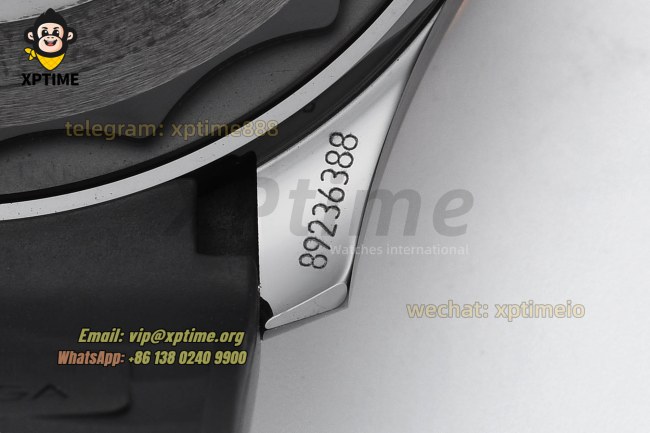 Seamaster 300M 43.5mm VSF Black/Dot on CER/RU Strap A8806 Seamaster 300M 43.5mm VSF Black/Dot on CER/RU Strap A8806