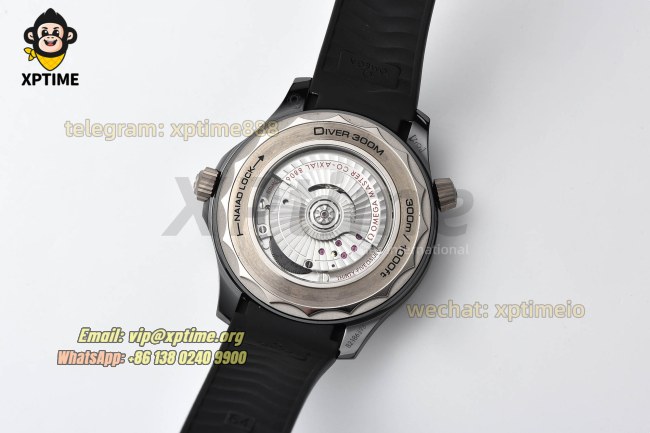 Seamaster 300M 43.5mm VSF Black/Dot on CER/RU Strap A8806 Seamaster 300M 43.5mm VSF Black/Dot on CER/RU Strap A8806