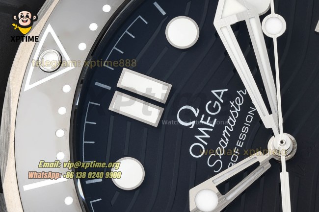 Seamaster 300M 43.5mm VSF Black/Dot on CER/RU Strap A8806 Seamaster 300M 43.5mm VSF Black/Dot on CER/RU Strap A8806